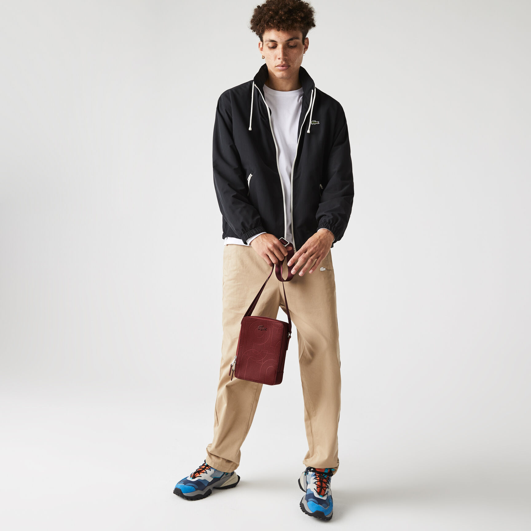 حقيبة كروس للرجال من Chantaco Graphic Piqu&eacute; جلد بسحّاب عمودي