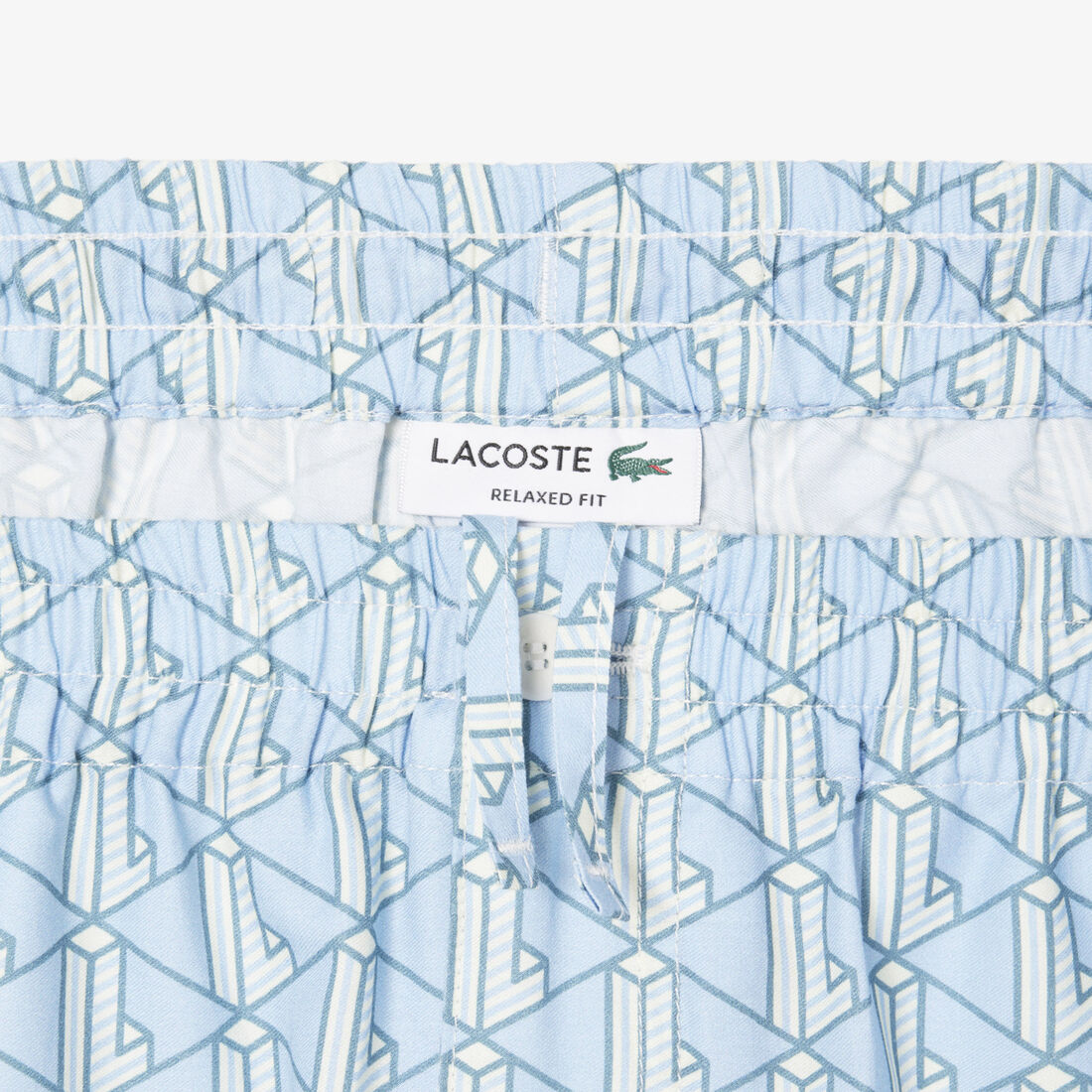 شورت خفيف الوزن بطبعة مونوغرام شورت خفيف الوزن بطبعة مونوغرام