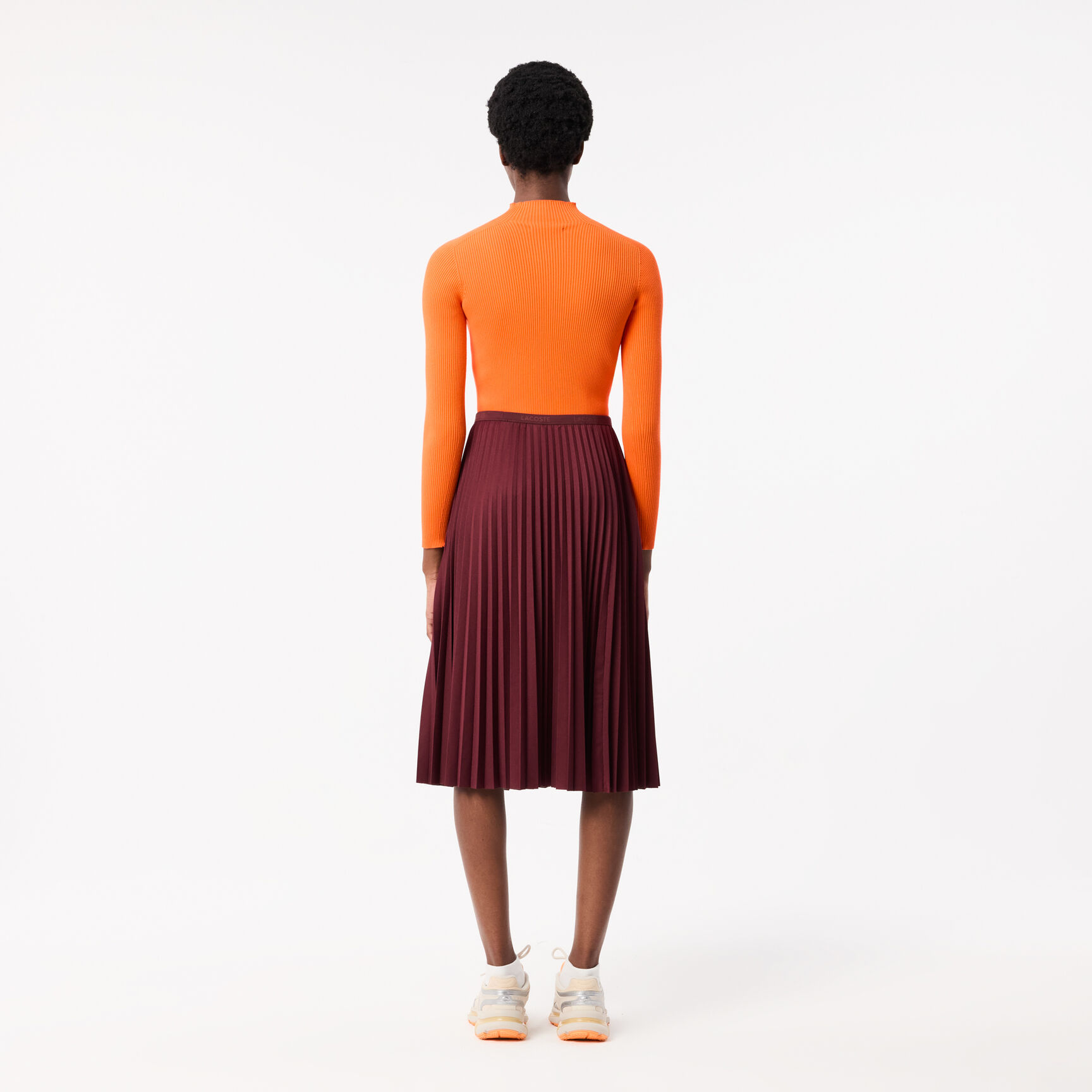 تنورة نسائية بطيات بخصر مطاطي