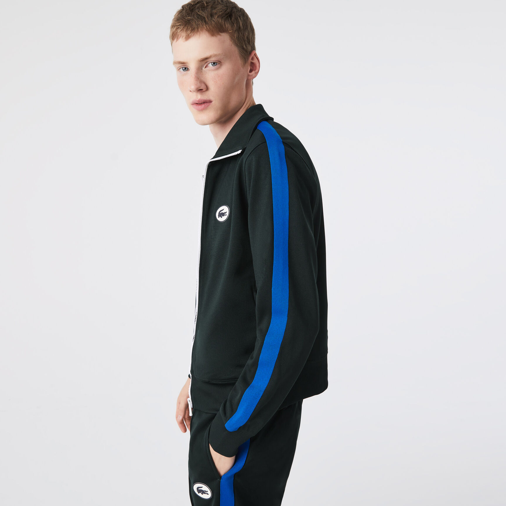 سويت شيرت لاكوست بيكيه بياقة عالية وسحّاب للرجال