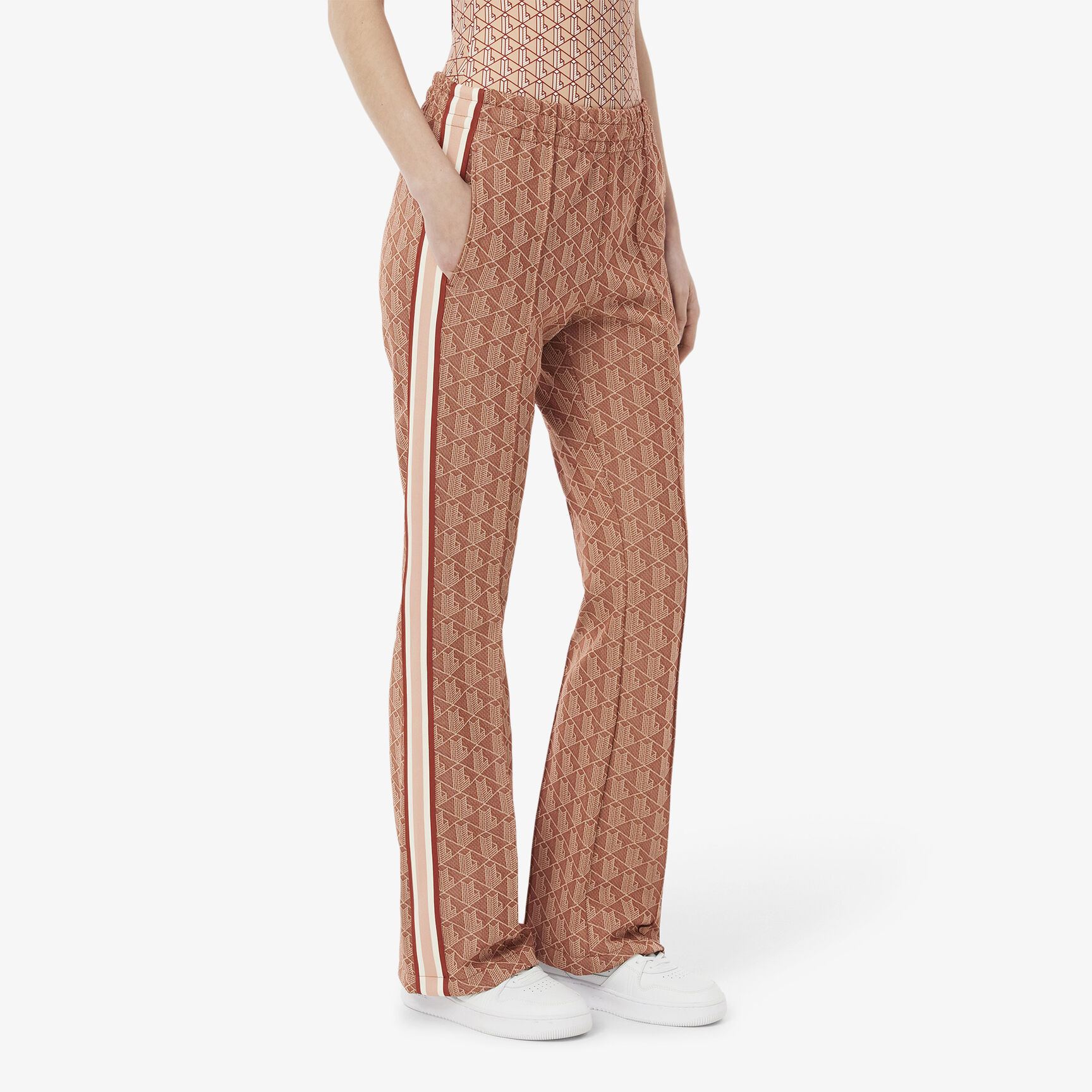 بنطال رياضي واسع منقوش بنطال رياضي واسع منقوش