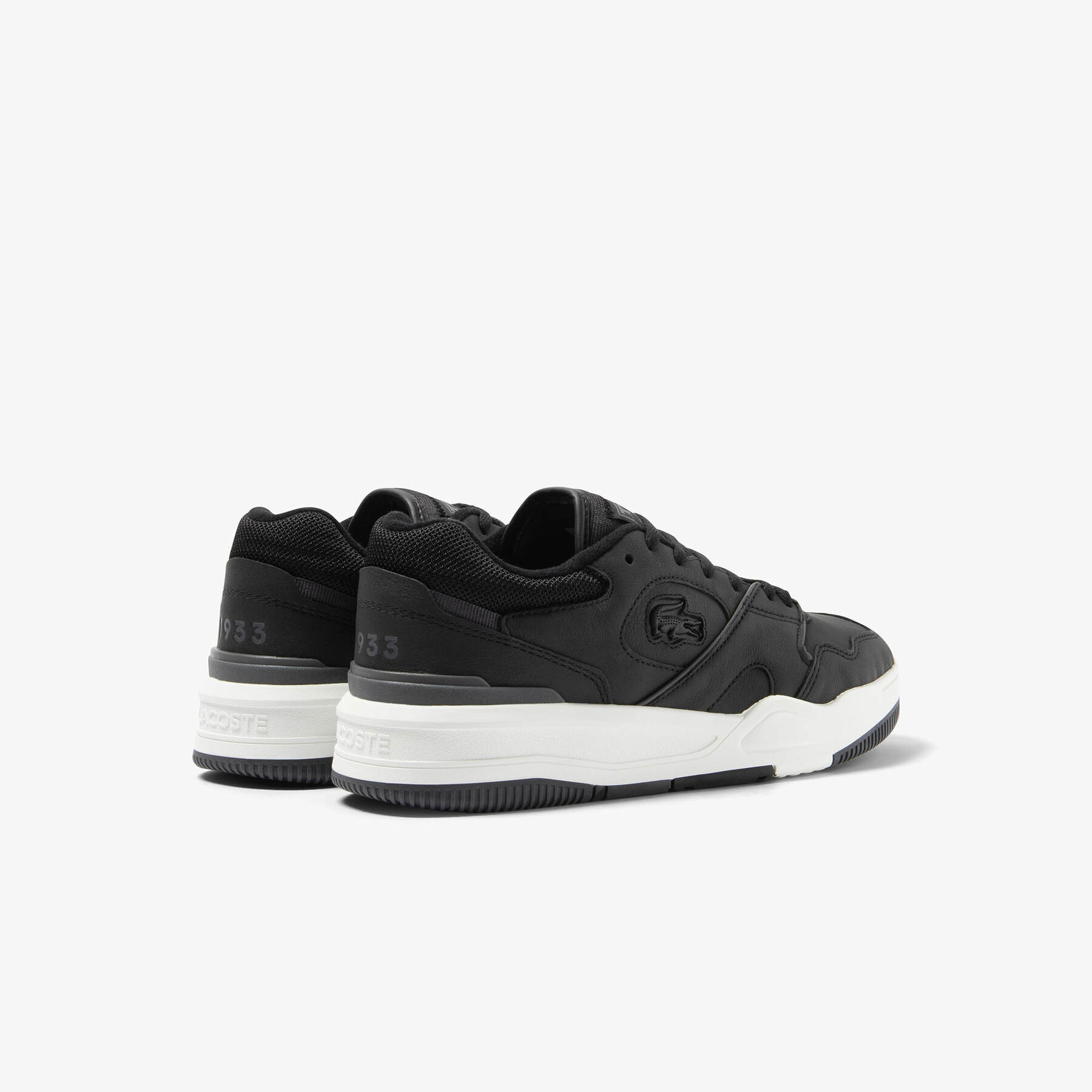 lacoste men s lineshot leather trainers