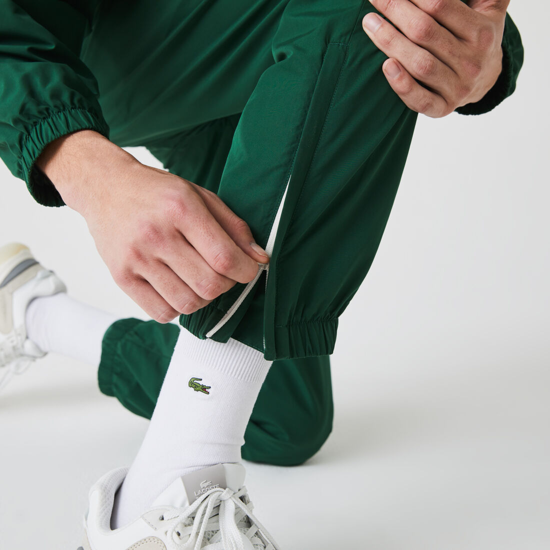 بنطال رياضي للرجال خفيف الوزن وضد الماء بنطال رياضي للرجال خفيف الوزن وضد الماء