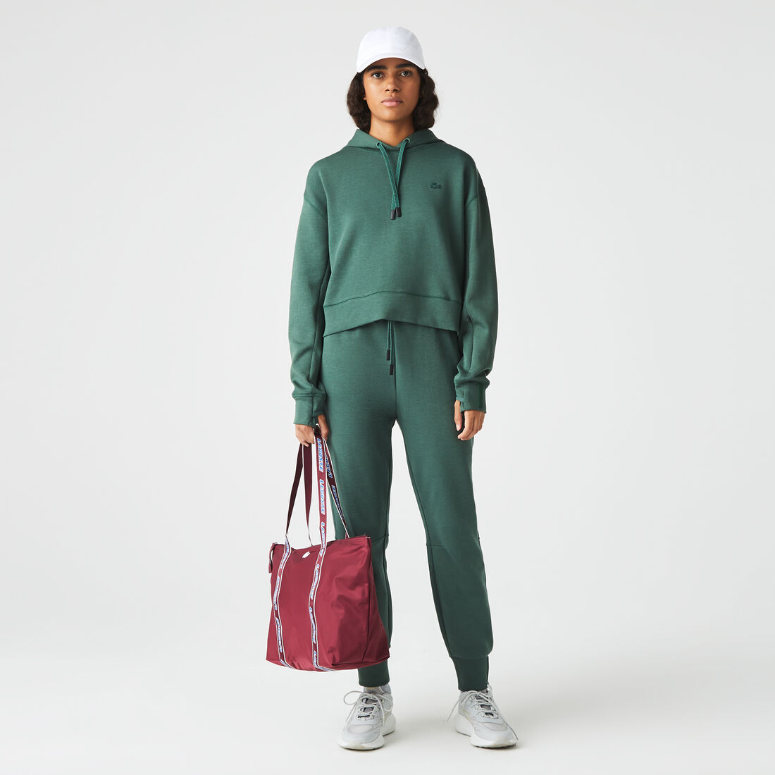 حقيبة يد لاكوست مقسمة بألوان بيد مزينة بشعار الماركة للنساء حقيبة يد لاكوست مقسمة بألوان بيد مزينة بشعار الماركة للنساء