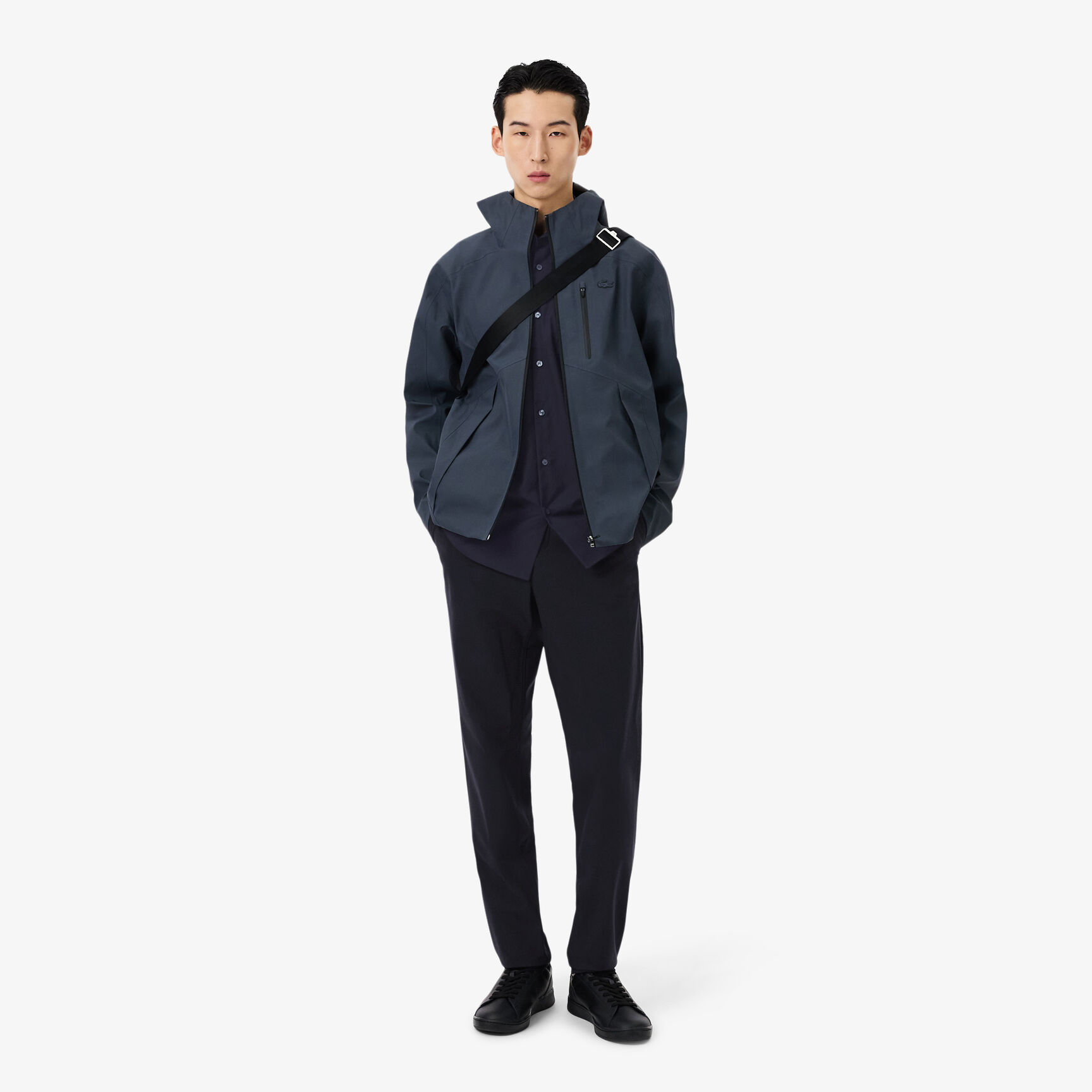 قميص بوبلين قطني بقصّة عادية قميص بوبلين قطني بقصّة عادية