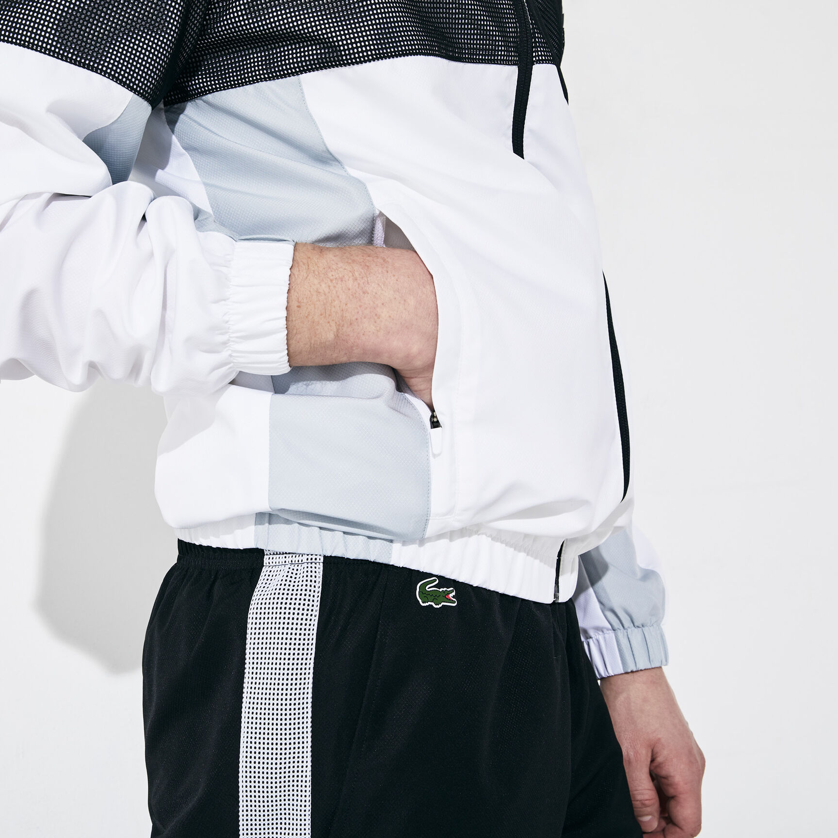 بذلة رياضية للعب رياضة التنس من الجيرسيه والتفتا من مجموعة Lacoste SPORT للرجال بذلة رياضية للعب رياضة التنس من الجيرسيه والتفتا من مجموعة Lacoste SPORT للرجال