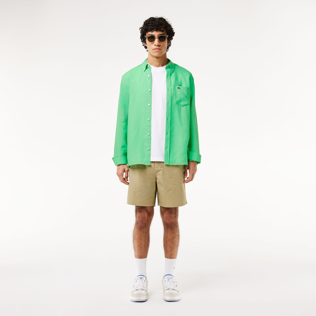 قميص كتان بقصّة عادية قميص كتان بقصّة عادية