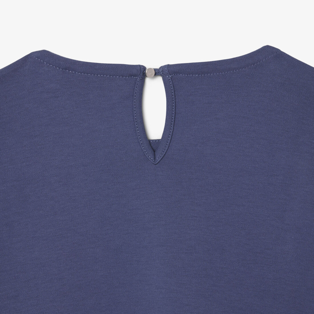 تي شيرت قطني بأكمام طويلة وبشعار الماركة تي شيرت قطني بأكمام طويلة وبشعار الماركة