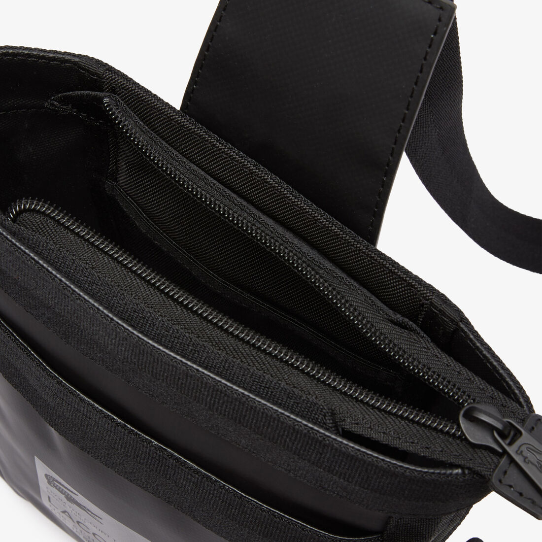 حقيبة كروس لاكوست بطبعة شعار الماركة للرجال حقيبة كروس لاكوست بطبعة شعار الماركة للرجال