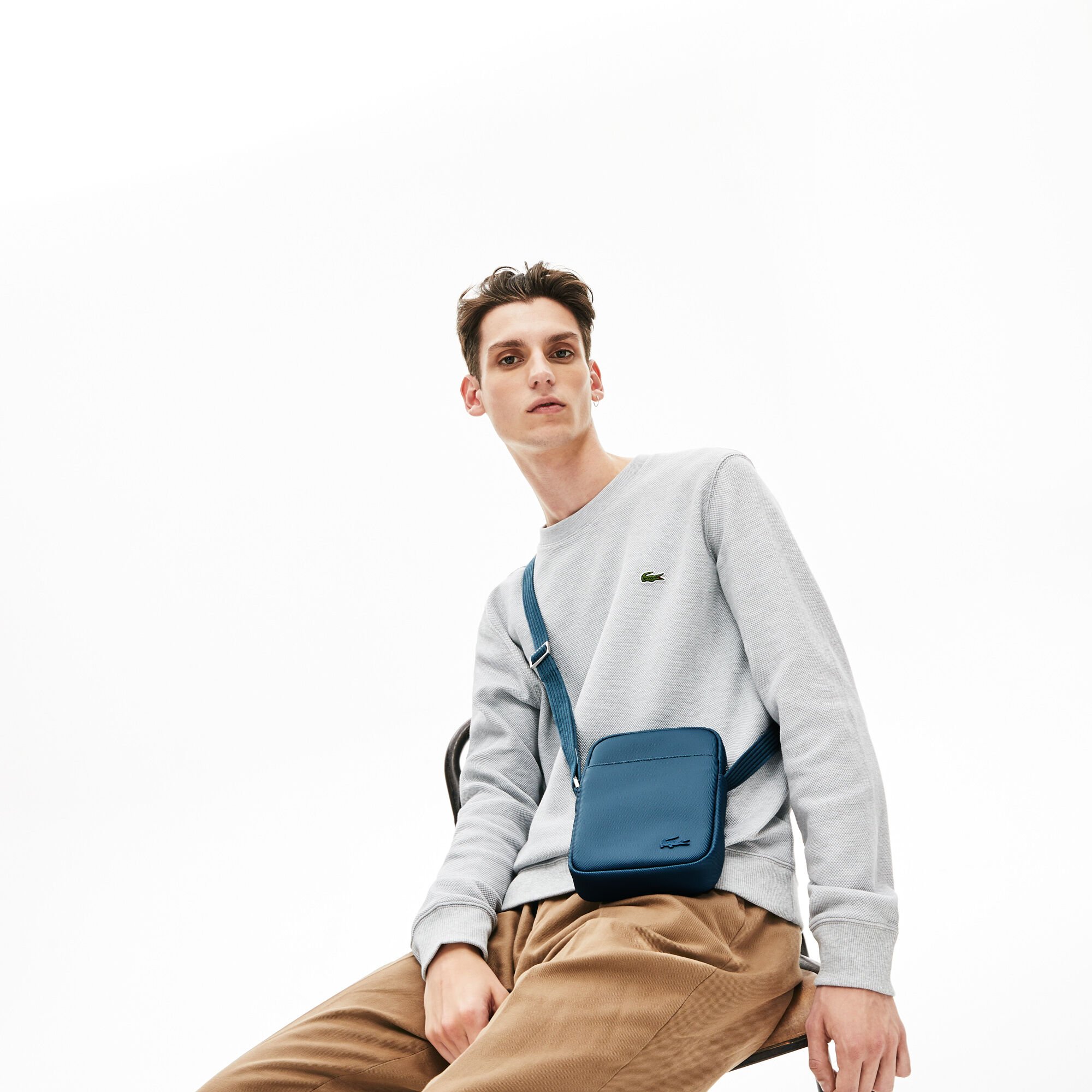 Men's classic petit piqué vertical zip bag deals