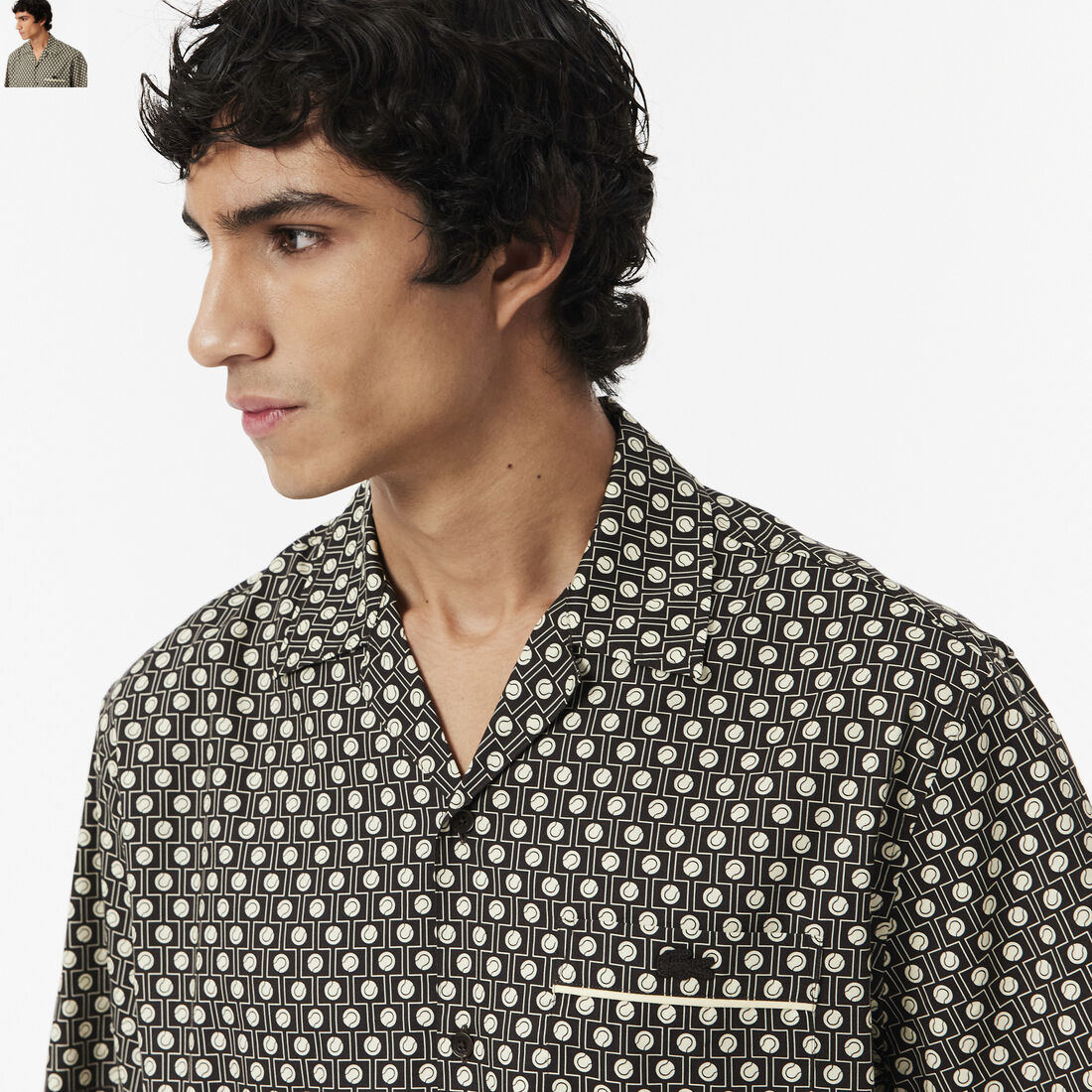 قميص قصير الأكمام بقصة مريحة قميص قصير الأكمام بقصة مريحة