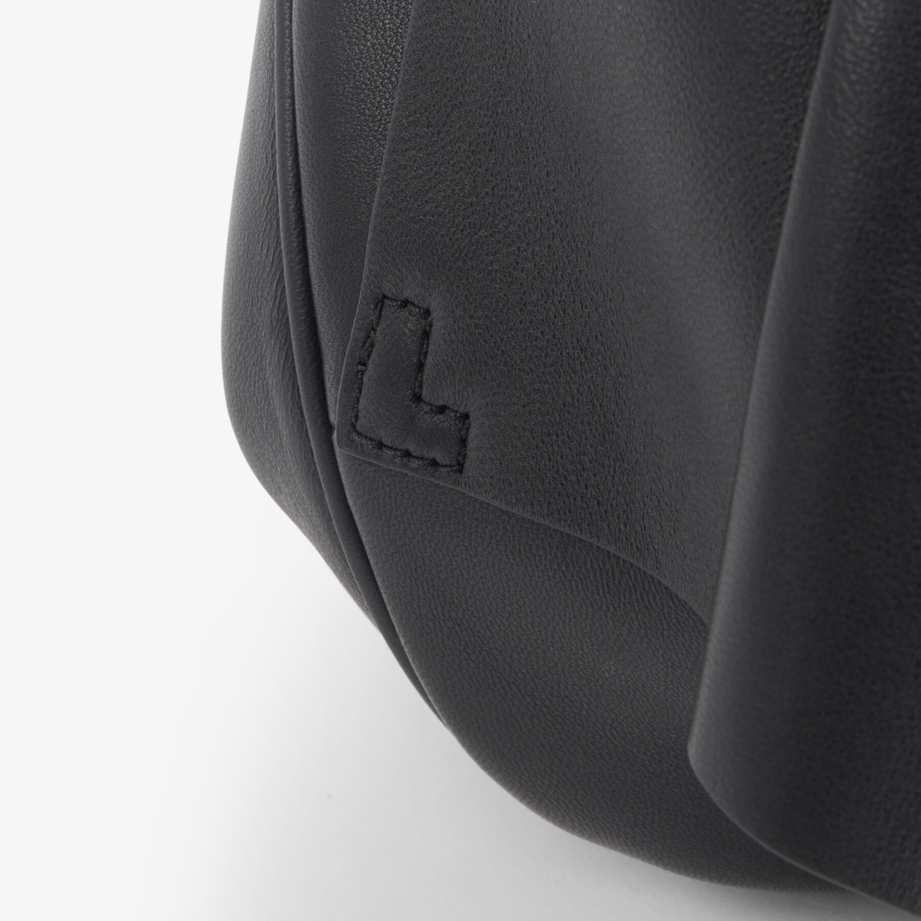 lacoste medium lenglen leather hobo bag