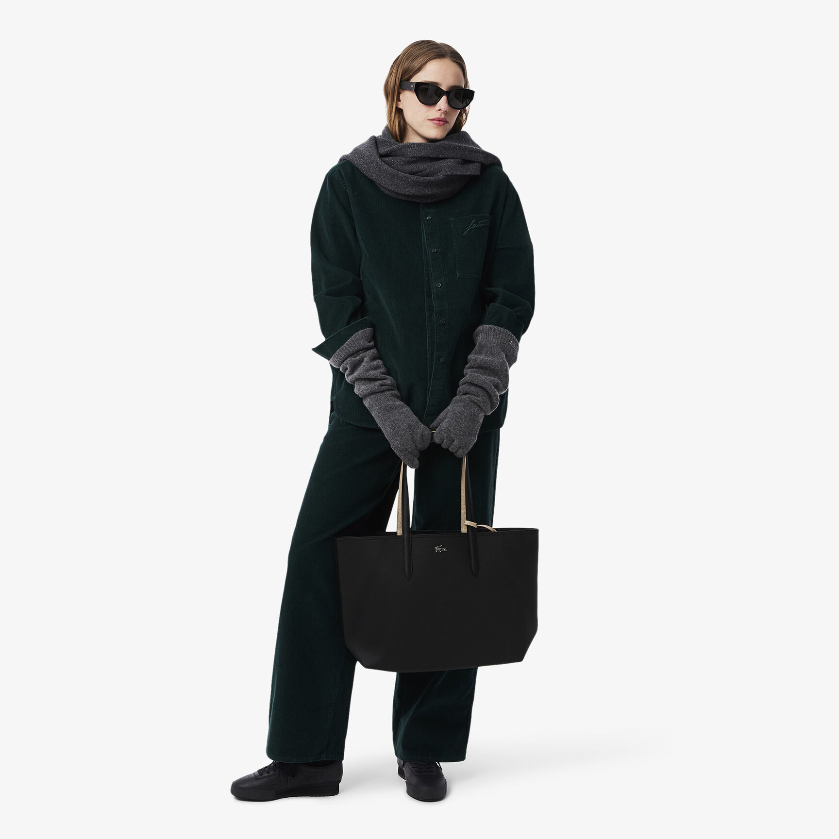 حقيبة آنا القابلة للعكس مع حقيبة صغيرة قابلة للفصل حقيبة آنا القابلة للعكس مع حقيبة صغيرة قابلة للفصل