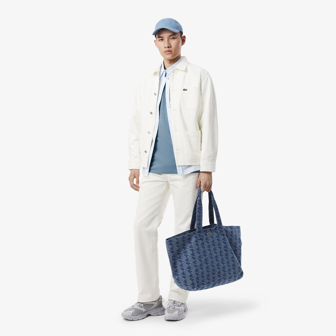 تي شيرت بيكيه جاكار بشعار الماركة تي شيرت بيكيه جاكار بشعار الماركة