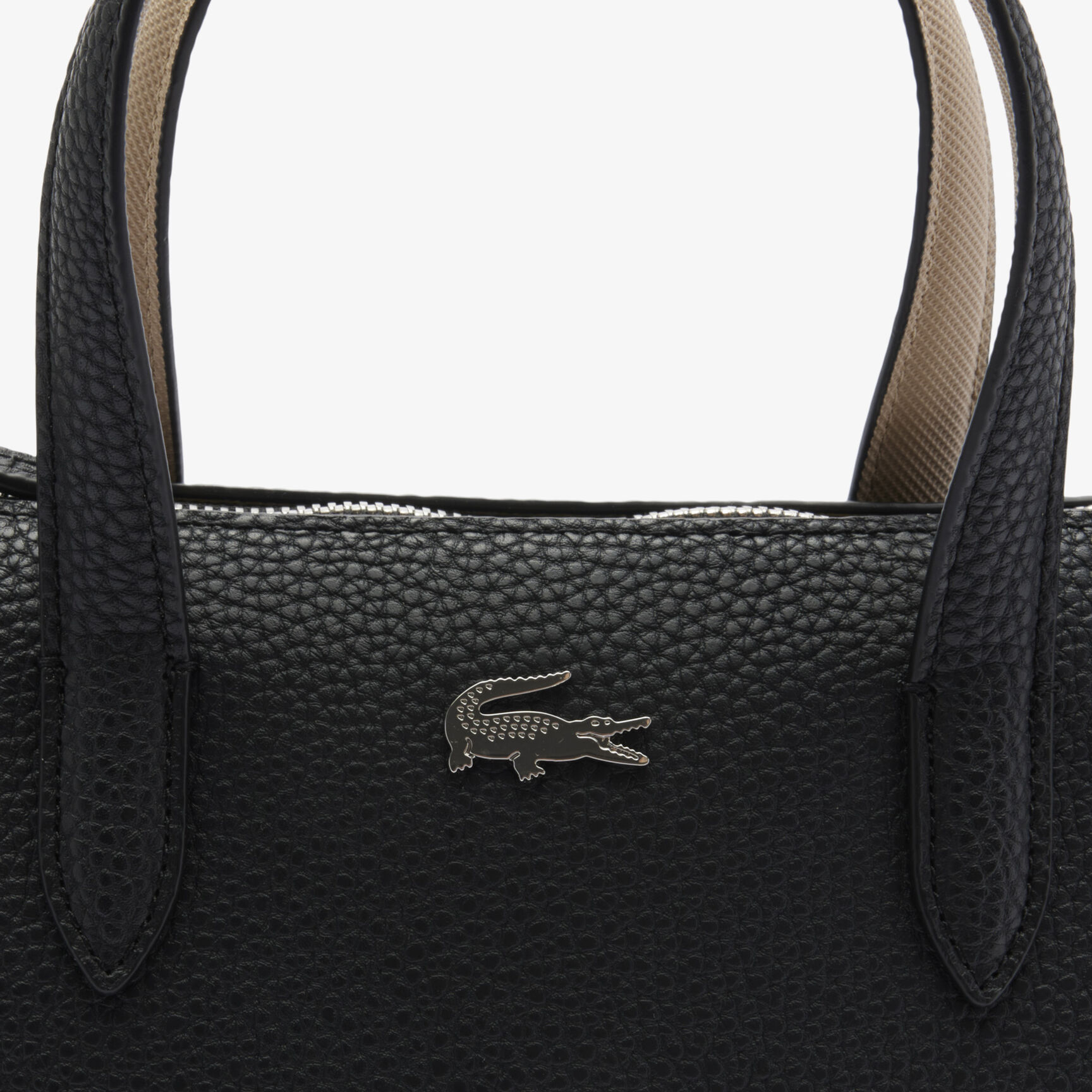 حقيبة آنا الصغيرة