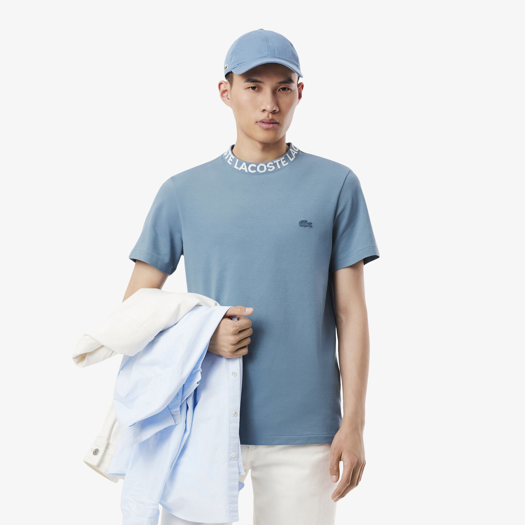 تي شيرت بيكيه جاكار بشعار الماركة