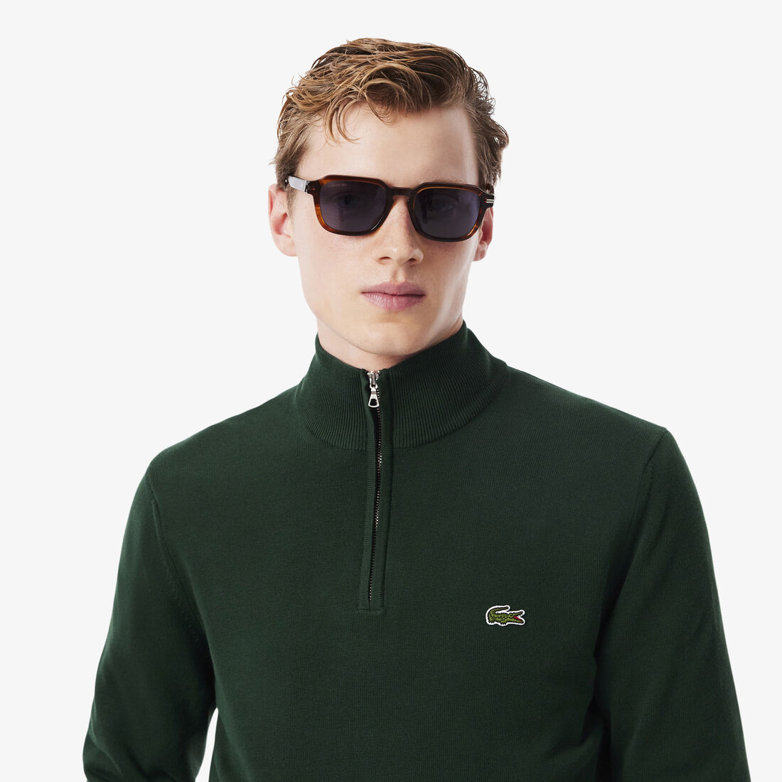 سترة قطنية بسحاب وياقة عالية سترة قطنية بسحاب وياقة عالية