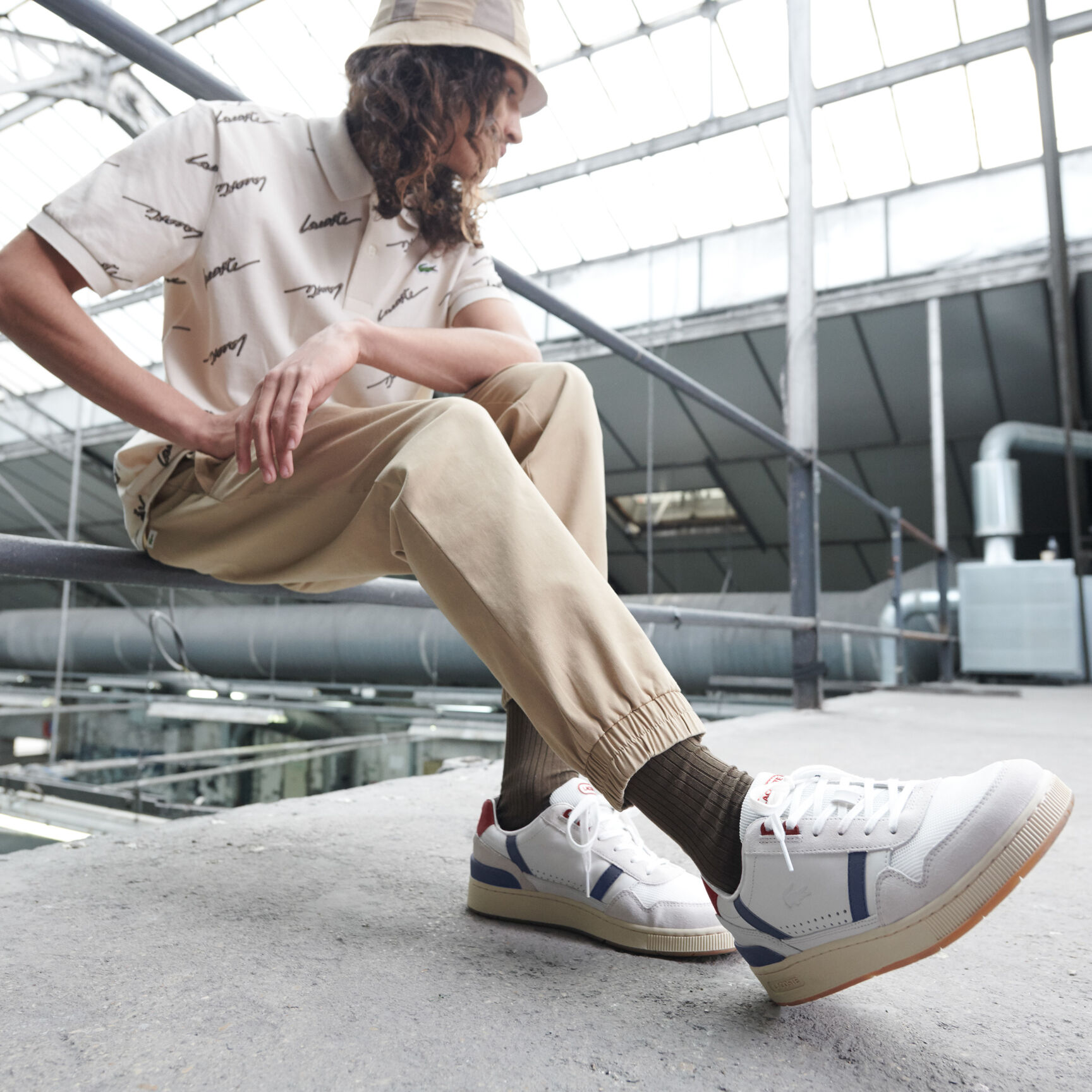 Women's T-Clip Leather Trainers