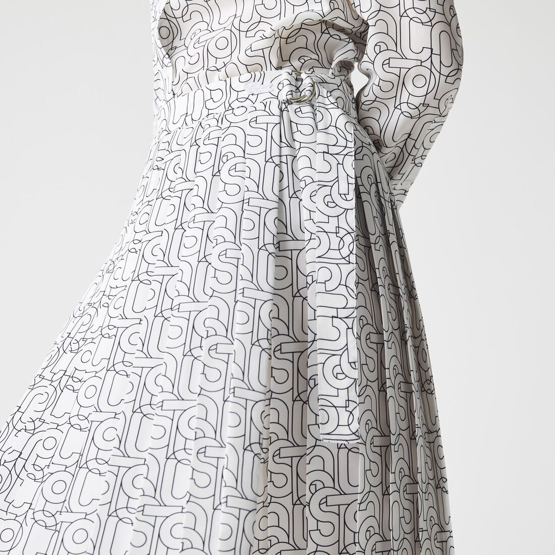 تنورة نسائية متوسطة الطول بطيات منقوشة من Lacoste تنورة نسائية متوسطة الطول بطيات منقوشة من Lacoste