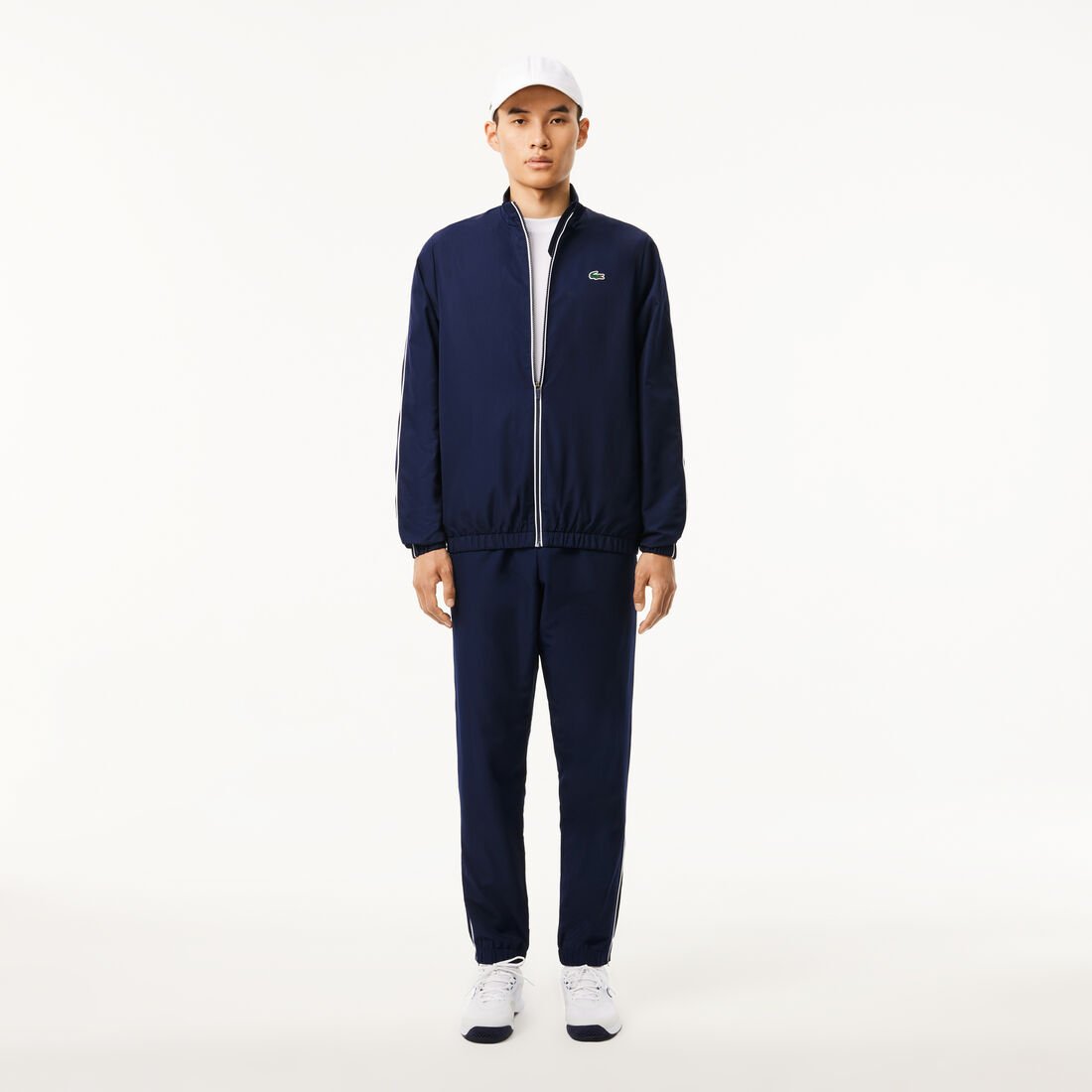 بدلة رياضية للتنس بدلة رياضية للتنس