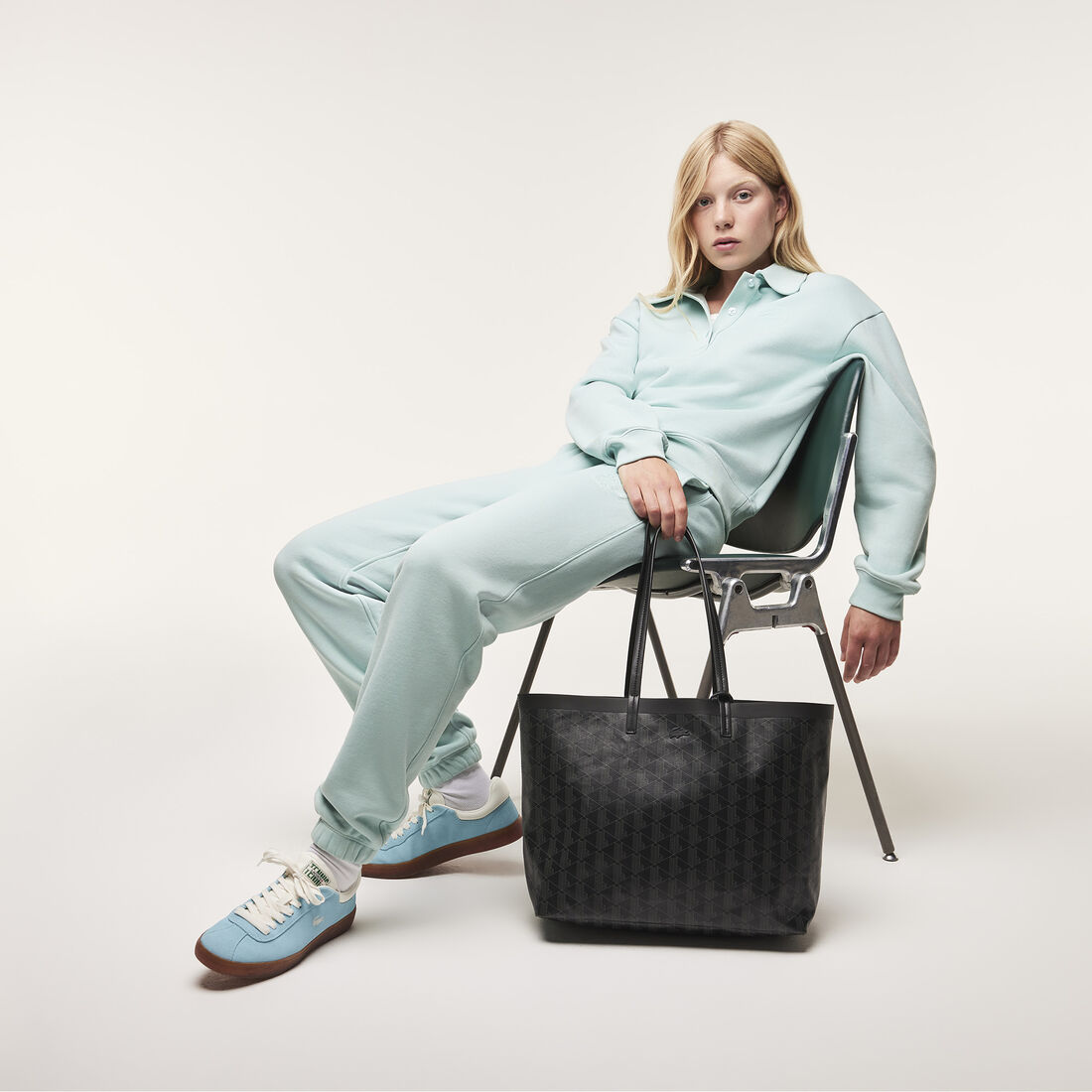 Zely Tote with Removable Pouch Zely Tote with Removable Pouch