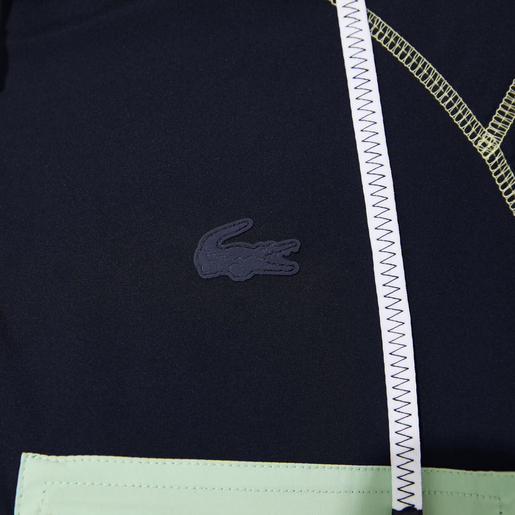 Women’s Colour-block Accents Pullover Windbreaker Women’s Colour-block Accents Pullover Windbreaker