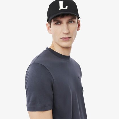 تي شيرت مطرز بشعار الماركة