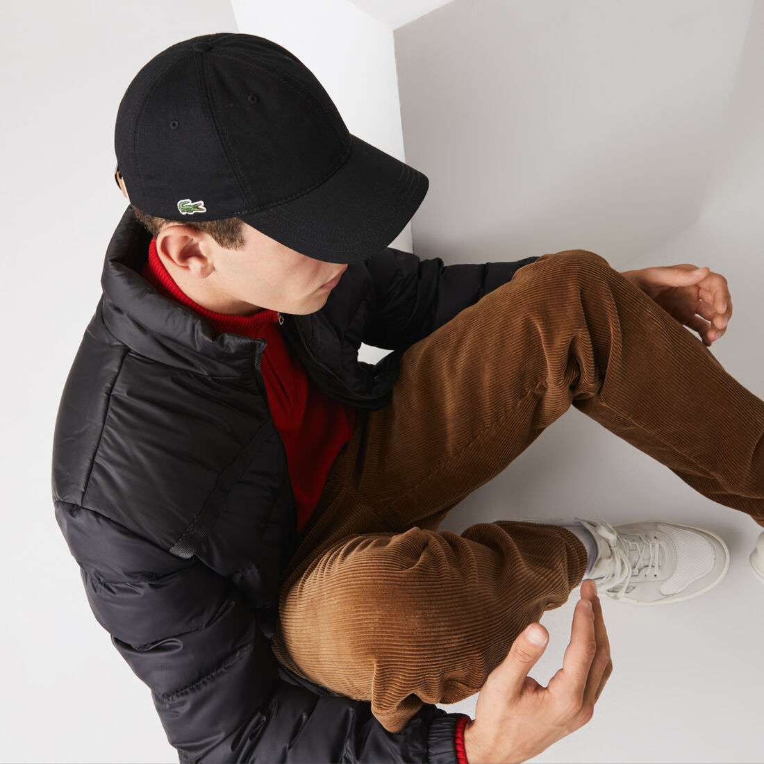 كاب قطن بشريط بلون مغاير للرجال