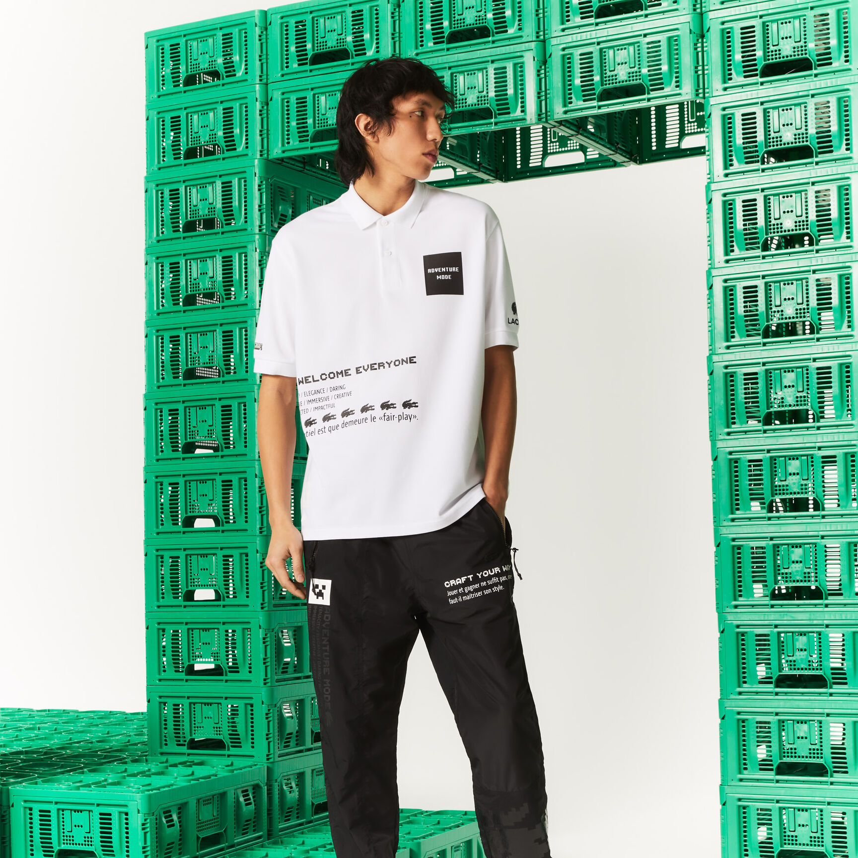تيشيرت بولو قطن عضوي بقصة فضفاضة للرجال مجموعة Lacoste L!VE x Minecraft