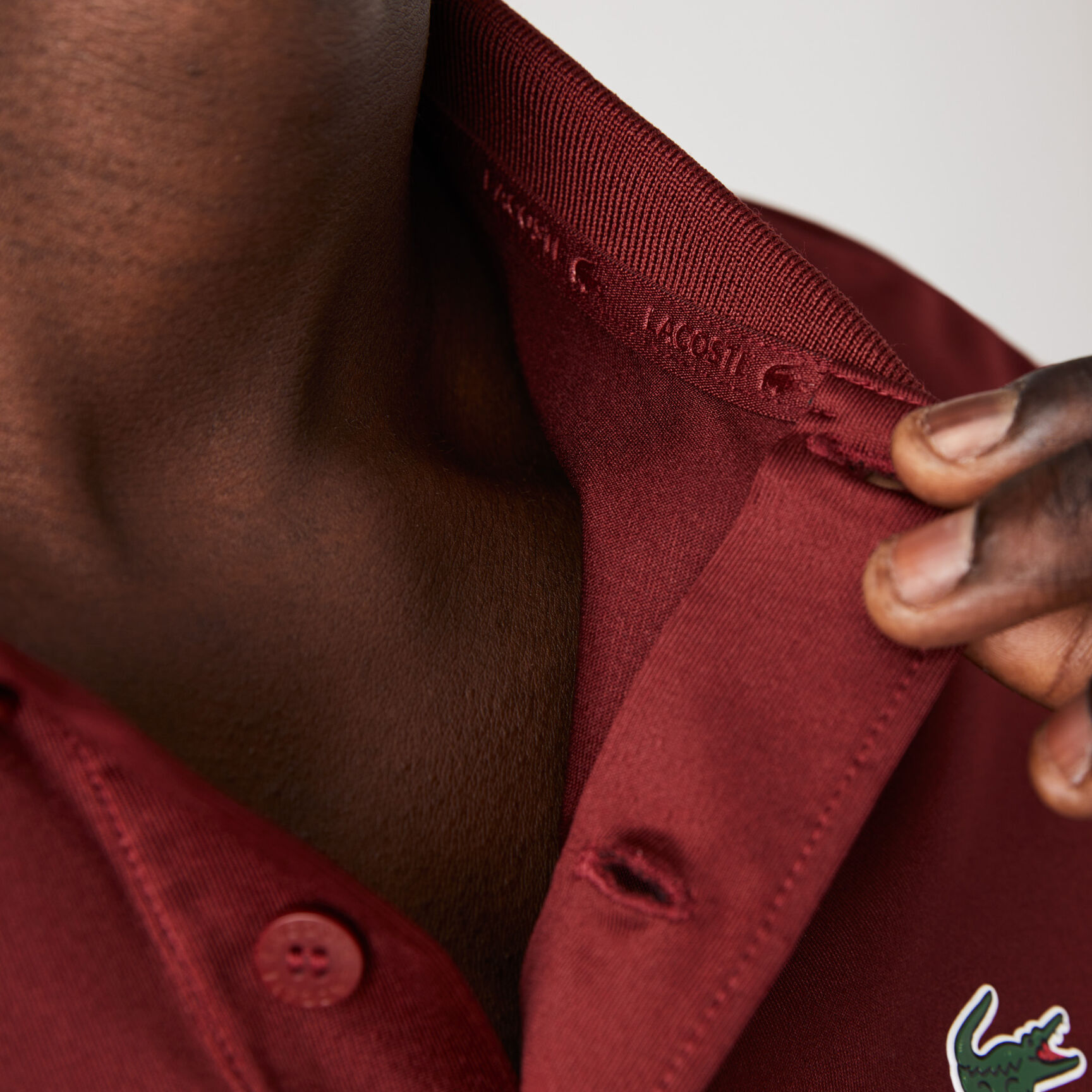 تيشيرت بولو غولف مخطط بثلاثة ألوان للرجال مجموعة Lacoste SPORT تيشيرت بولو غولف مخطط بثلاثة ألوان للرجال مجموعة Lacoste SPORT