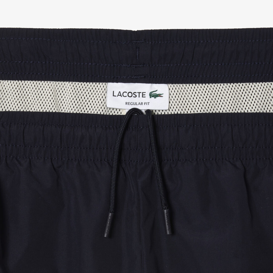 بنطال رياضي واقٍ من المطر بنطال رياضي واقٍ من المطر