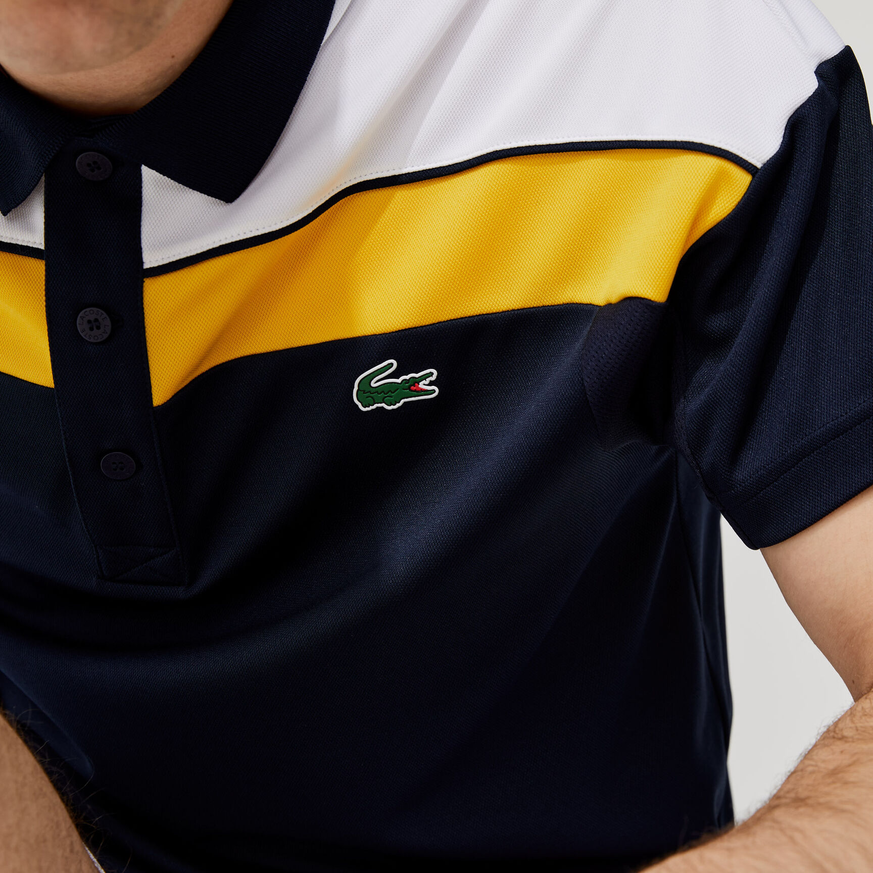 بولو Lacoste SPORT منظم حراريًا من بيكيه للرجال ذو قصة عادية