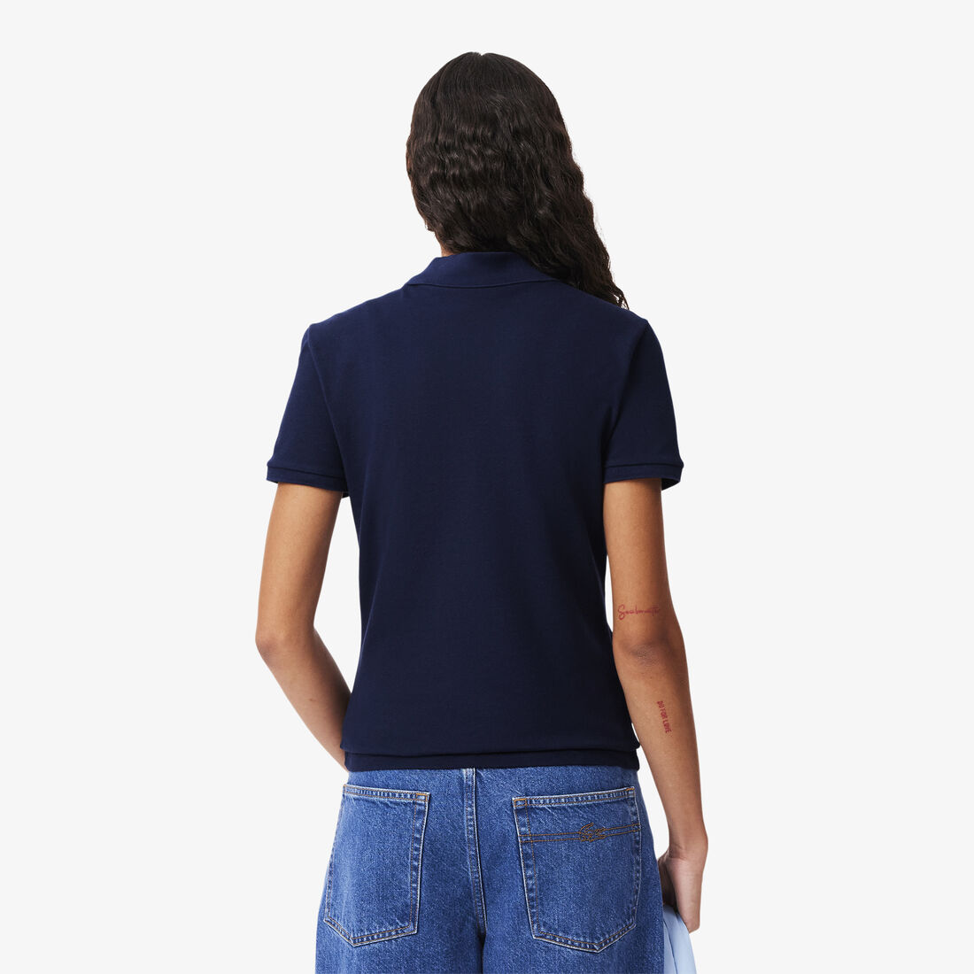 تيشيرت بولو L.12.D بقصة ضيقة من قماش بيتي بيكيه المطاطي تيشيرت بولو L.12.D بقصة ضيقة من قماش بيتي بيكيه المطاطي