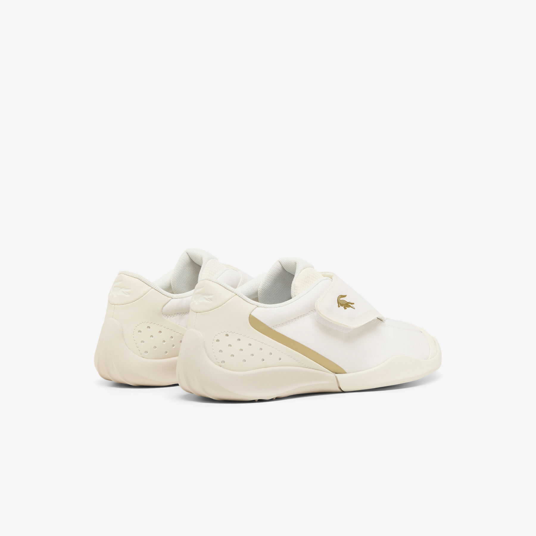 لاكوست women s baseshot pro leather sneakers