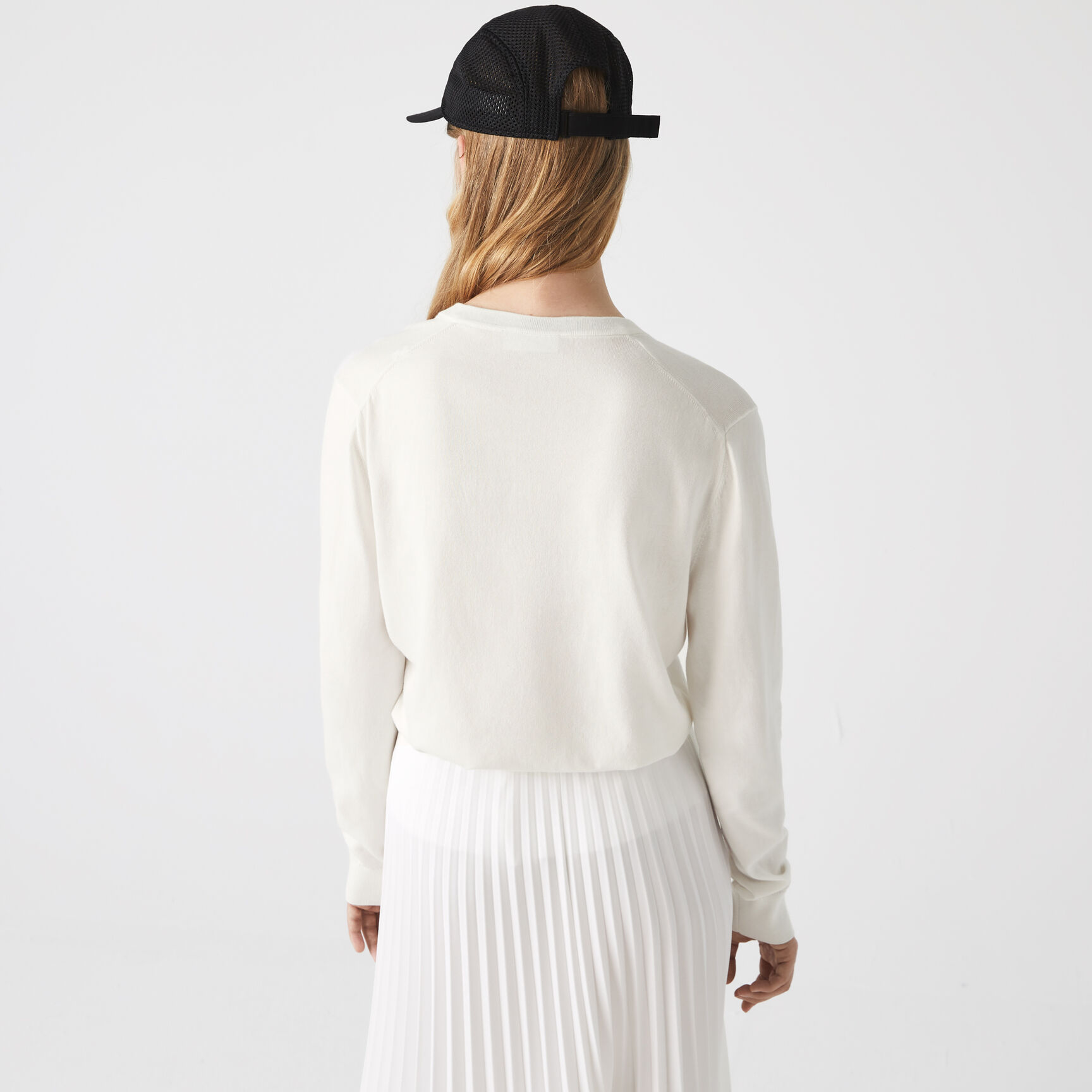 Women’s V-neck Organic Cotton Sweater Women’s V-neck Organic Cotton Sweater