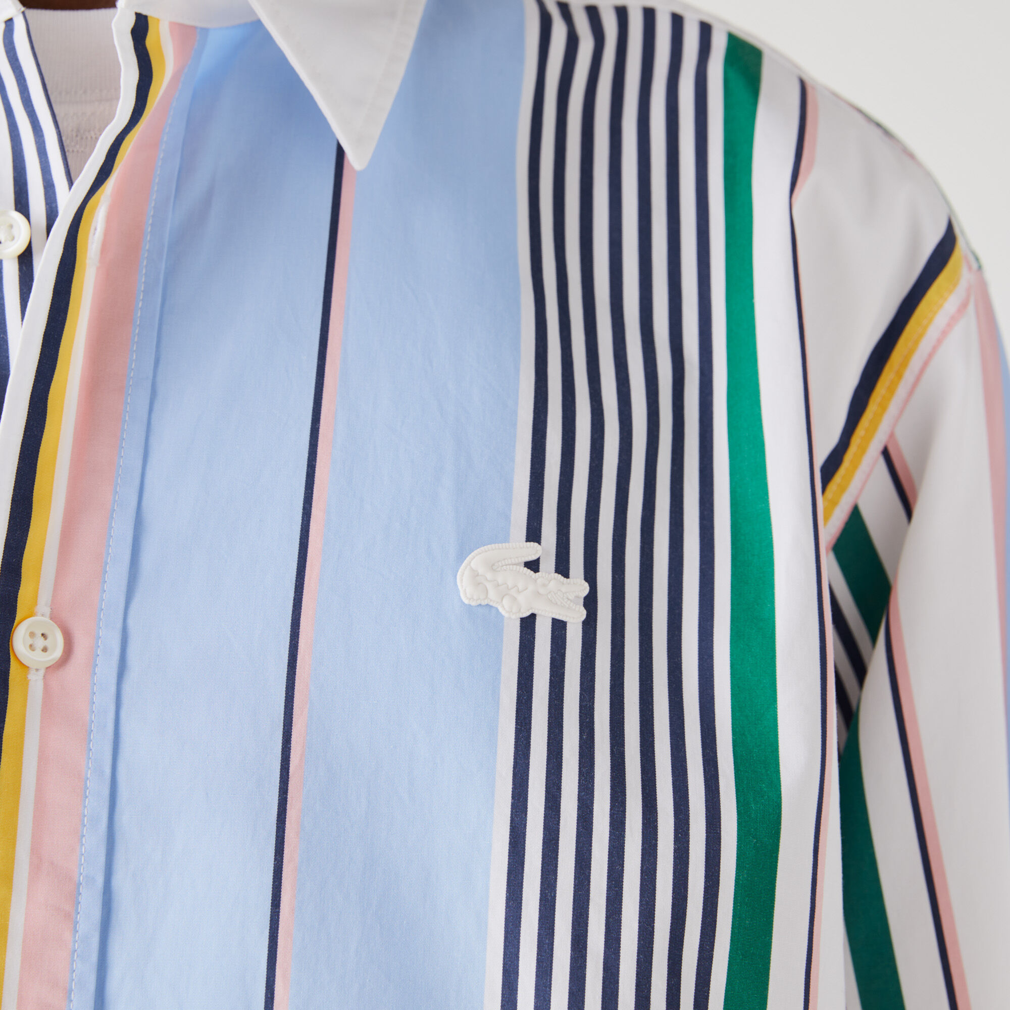 تي شيرت قطن للرجال بخطوط غير متطابقة وقصة مريحة مجموعة Lacoste LIVE تي شيرت قطن للرجال بخطوط غير متطابقة وقصة مريحة مجموعة Lacoste LIVE