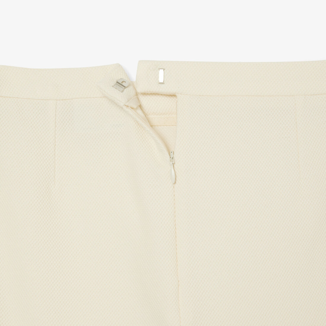 تنورة بيكيه منسوجة صناعة فرنسية تنورة بيكيه منسوجة صناعة فرنسية