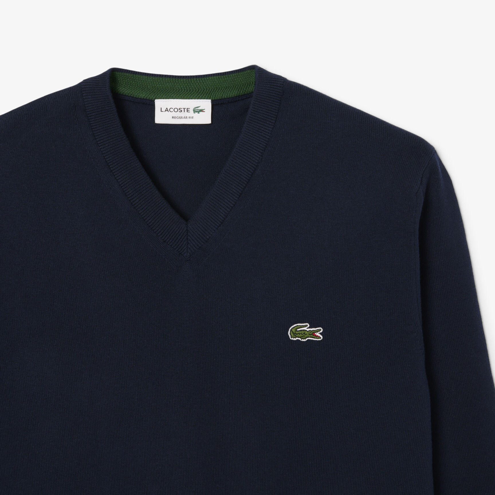 سترة قطنية أحادية اللون بفتحة رقبة على شكل حرف V سترة قطنية أحادية اللون بفتحة رقبة على شكل حرف V