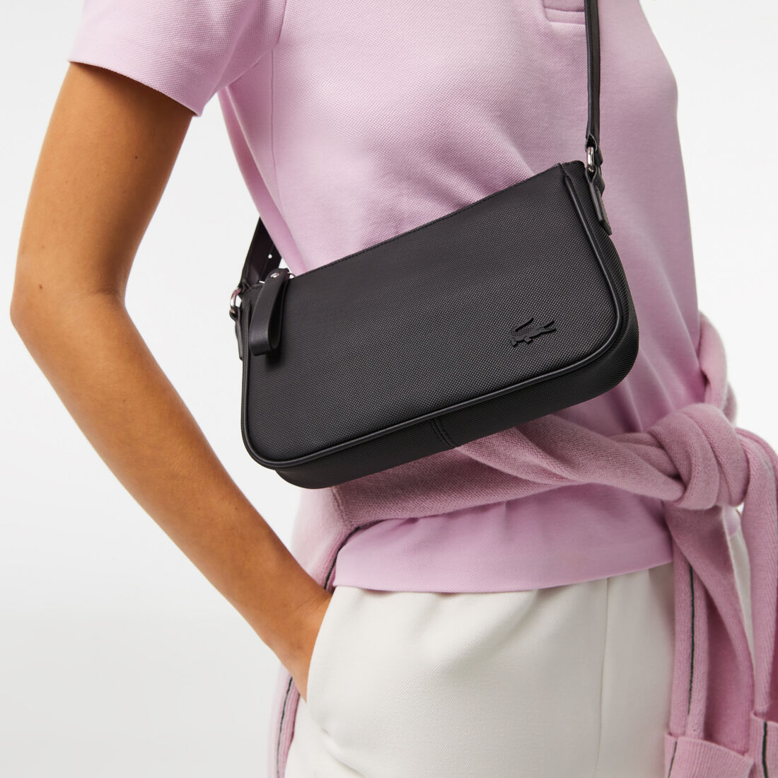 حقيبة كروس لاكوست بحمالة قابلة للتعديل للنساء حقيبة كروس لاكوست بحمالة قابلة للتعديل للنساء