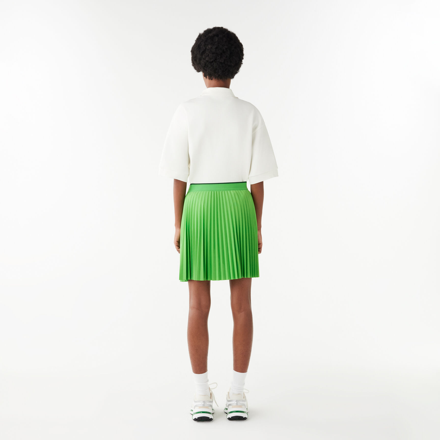 سترة بياقة بولو وألوان مغايرة صُنعت في فرنسا سترة بياقة بولو وألوان مغايرة صُنعت في فرنسا