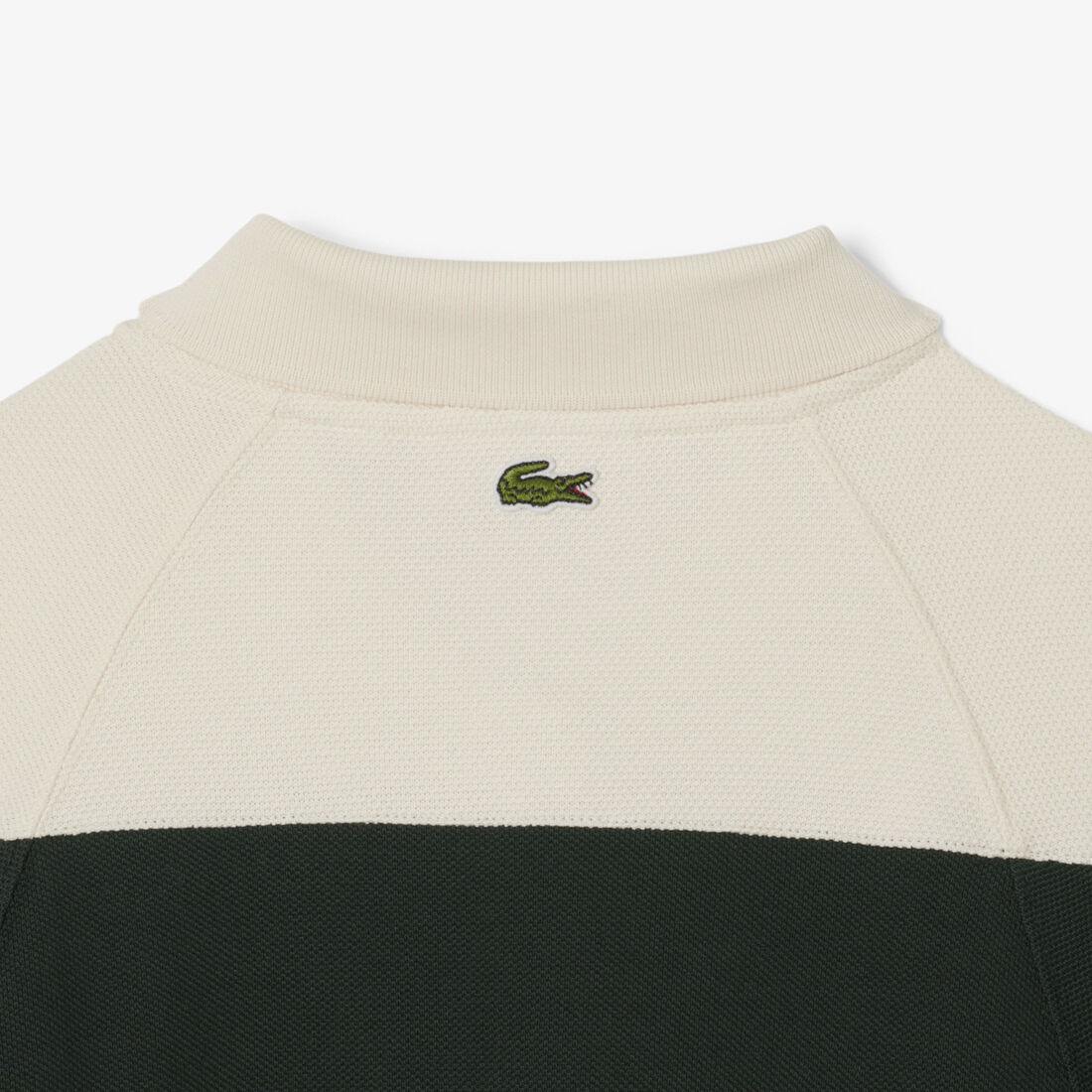 فستان بيكيه فرنسي الصنع بقصّة ضيقة فستان بيكيه فرنسي الصنع بقصّة ضيقة