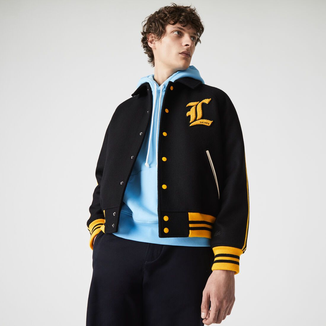 جاكيت من الصوف المخلوط بنمط تيدي من مجموعة Lacoste L!VE جاكيت من الصوف المخلوط بنمط تيدي من مجموعة Lacoste L!VE