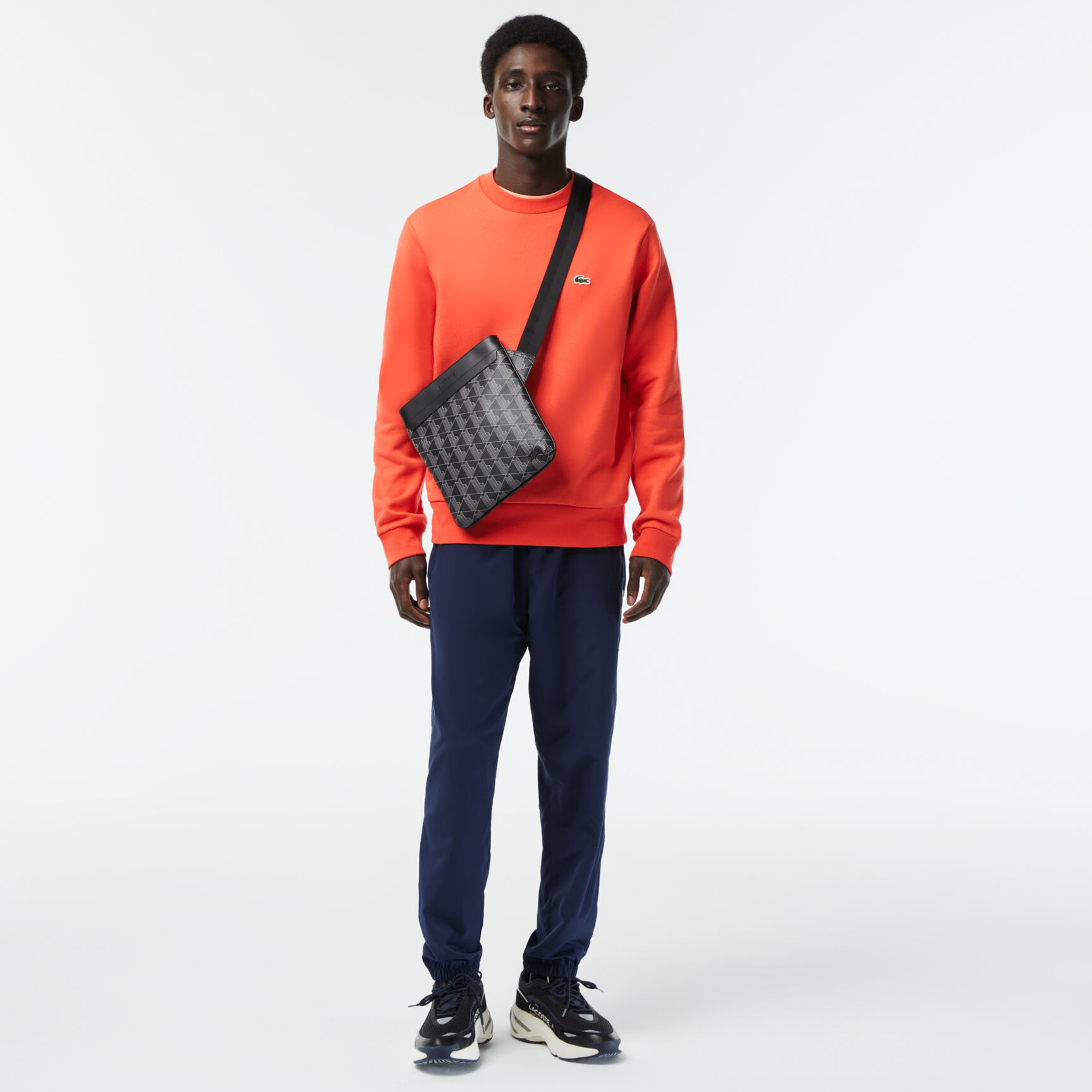 حقيبة كتف ذا بليند بنقشة شعار الماركة للرجال حقيبة كتف ذا بليند بنقشة شعار الماركة للرجال