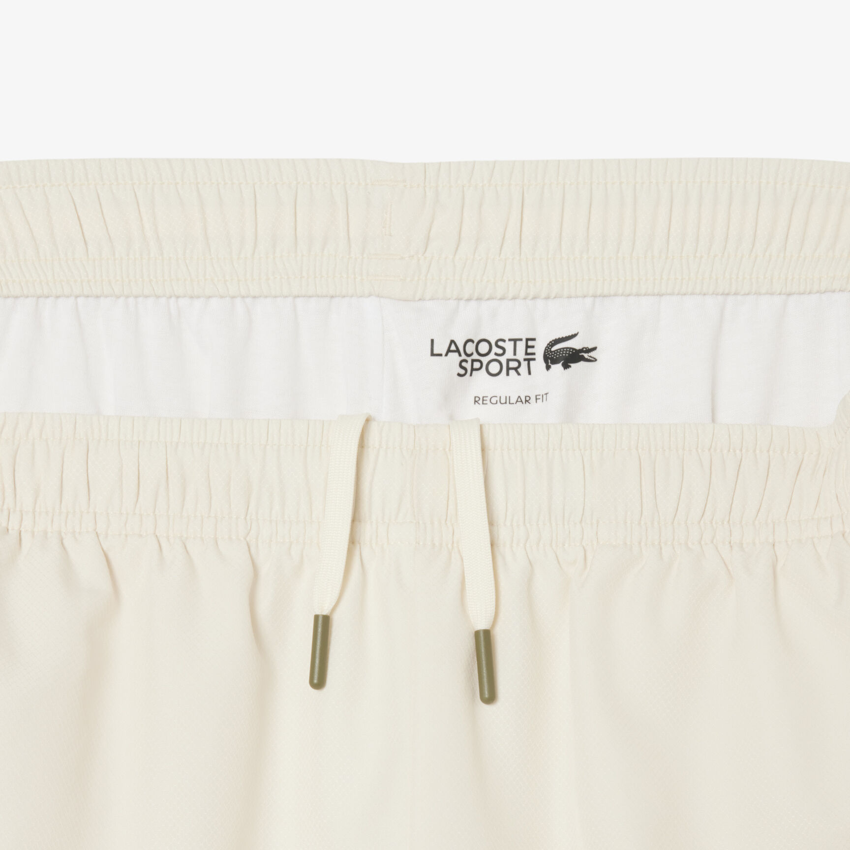 بدلة رياضية للتنس بخطوط الشعار