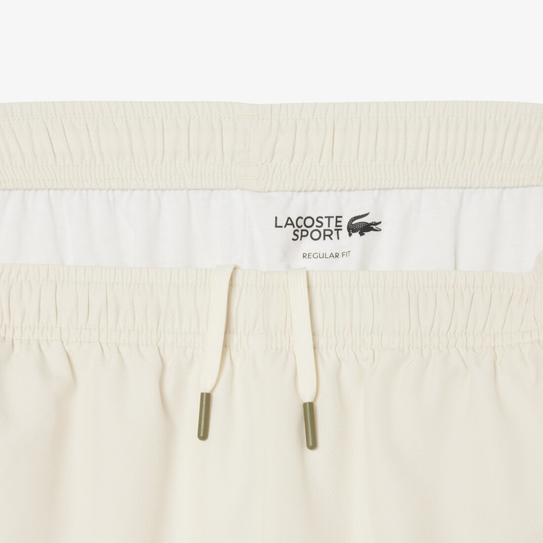 بدلة رياضية للتنس بخطوط الشعار بدلة رياضية للتنس بخطوط الشعار