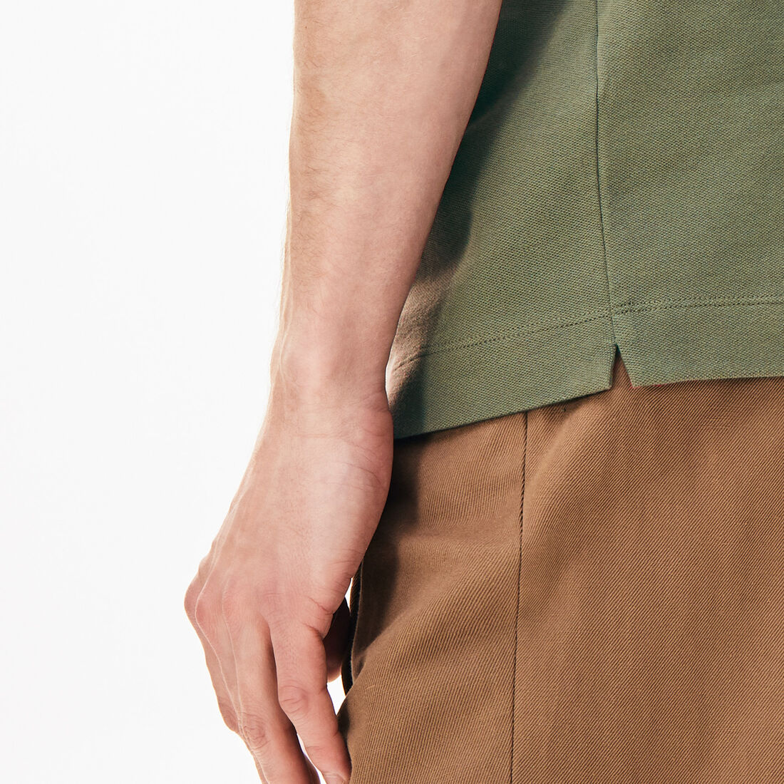 قميص بولو بيكيه باريسي بقصة عادية قميص بولو بيكيه باريسي بقصة عادية