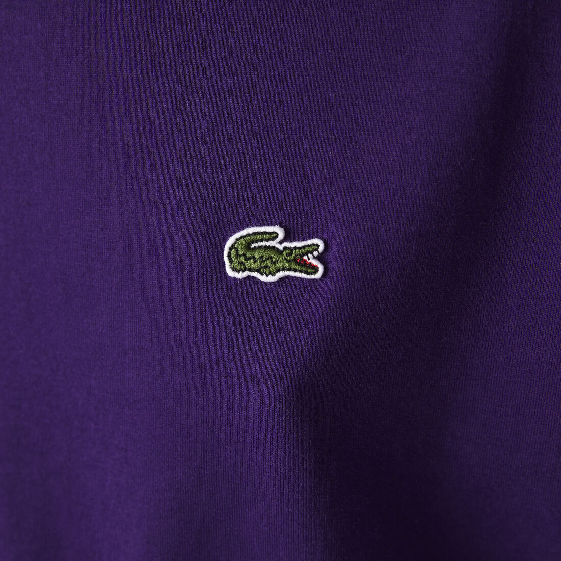 تي شيرت قطن بقصّة فضفاضة وفتحة رقبة على شكل حرف V للنساء تي شيرت قطن بقصّة فضفاضة وفتحة رقبة على شكل حرف V للنساء