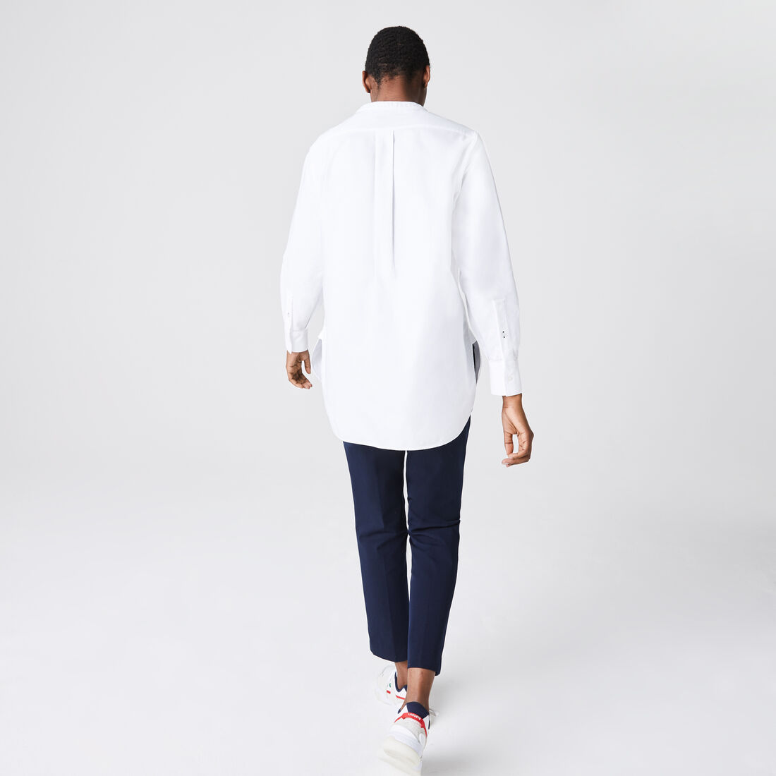 قميص قطن أكسفورد للنساء بقصة عادية وياقة ماندرين قميص قطن أكسفورد للنساء بقصة عادية وياقة ماندرين