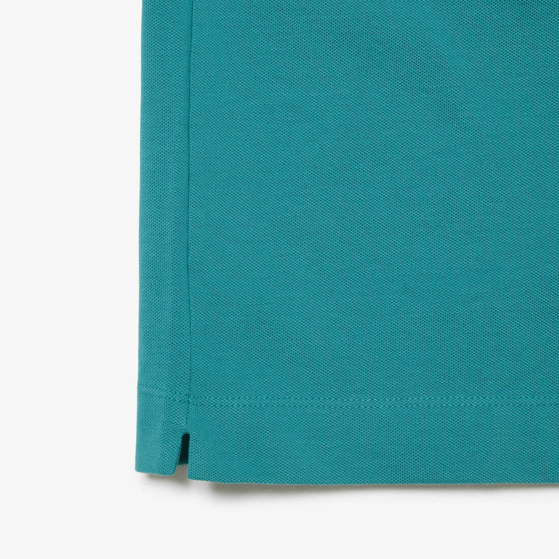 قميص بولو بيكيه باريسي بقصة عادية قميص بولو بيكيه باريسي بقصة عادية