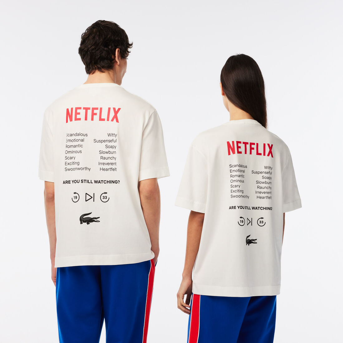 تيشيرت قطن عضوي بقصة فضفاضة للجنسين مجموعة Lacoste x Netflix تيشيرت قطن عضوي بقصة فضفاضة للجنسين مجموعة Lacoste x Netflix